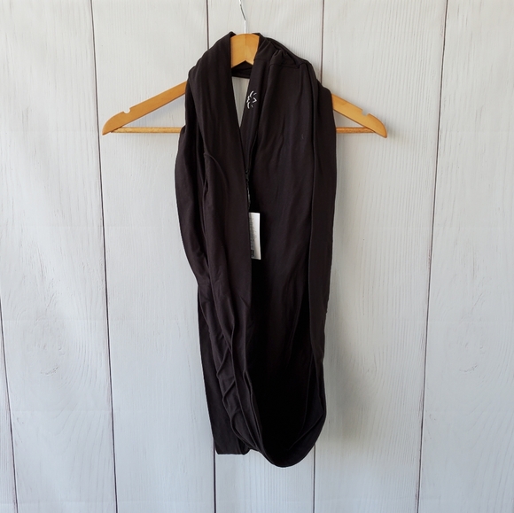 Beyond Yoga black Infinity scarf - Picture 9 of 13